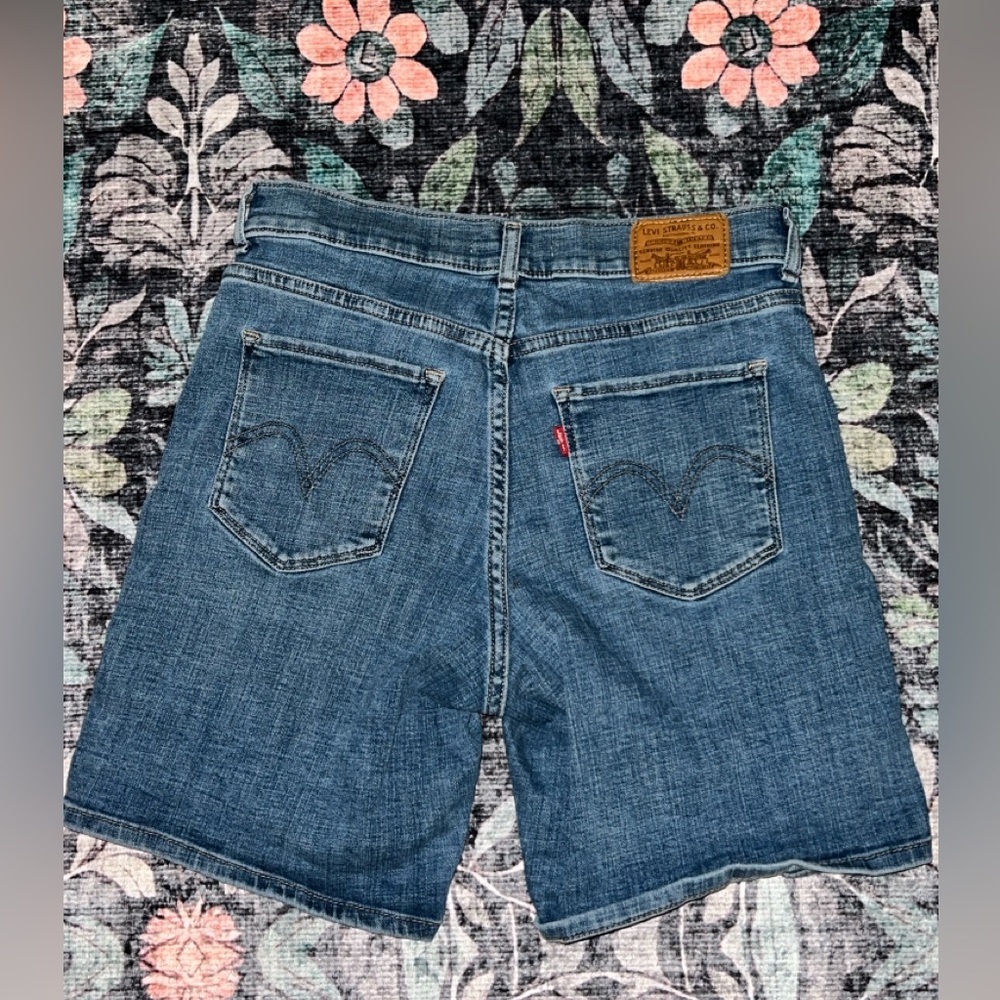 Levi's Women's Classic Blue Jean Shorts